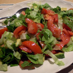 Ensalda de tomate y lechuga, ideal para comenzar