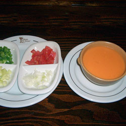 Gazpacho andaluz casero en el Tormo